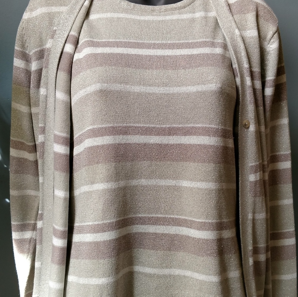Sweater set - Picture 2 of 2
